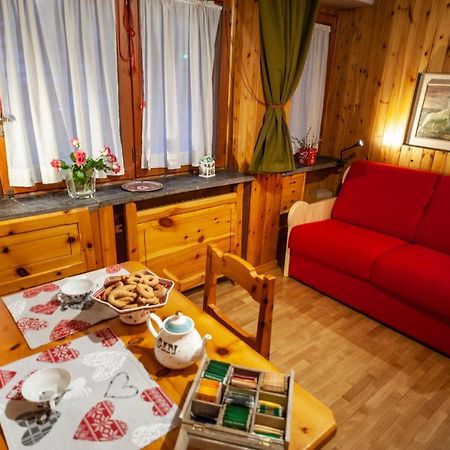 Casa-Chalet, In Centro A Courmayeur! Bagian luar foto