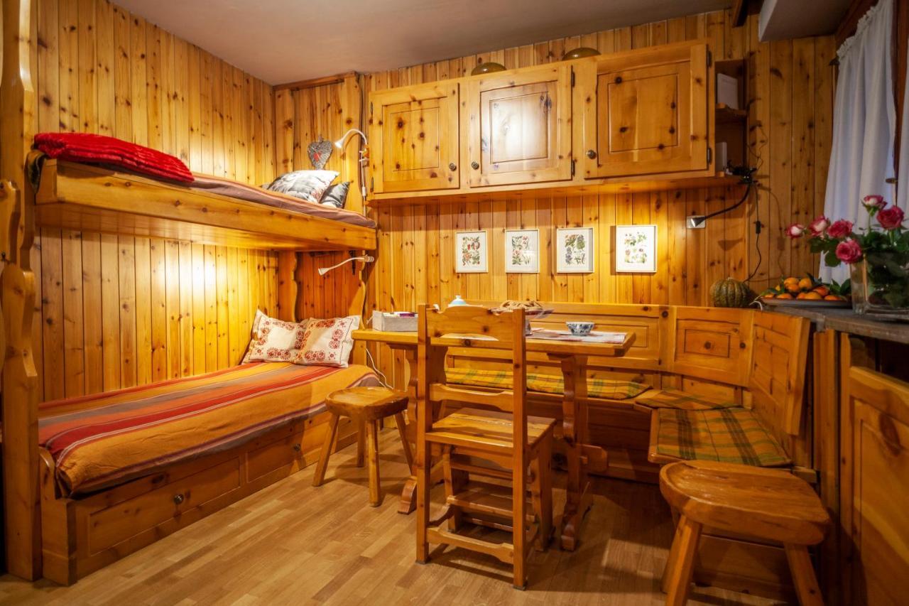 Casa-Chalet, In Centro A Courmayeur! Bagian luar foto